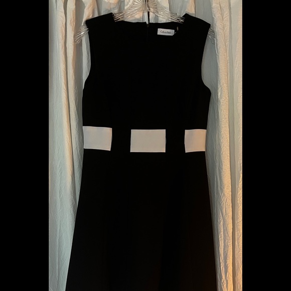 Designer Calvin Klein Color Block A-Line Midi Dress - Picture 9 of 10
